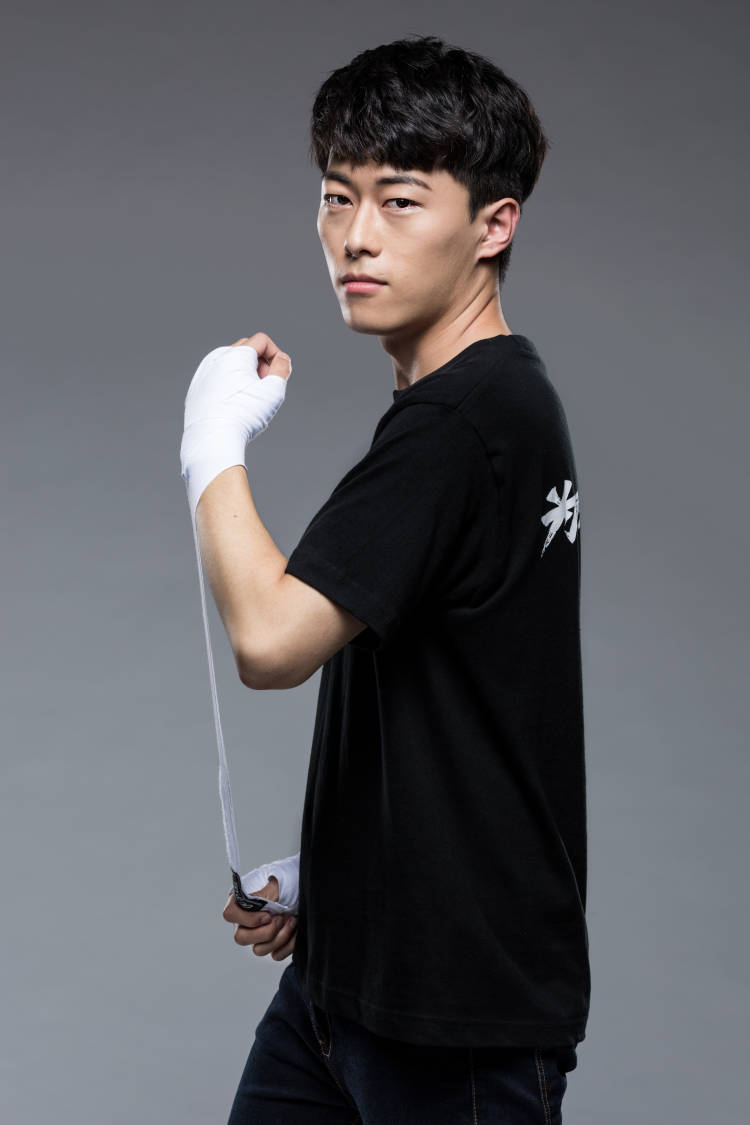 关注爱拍公众号